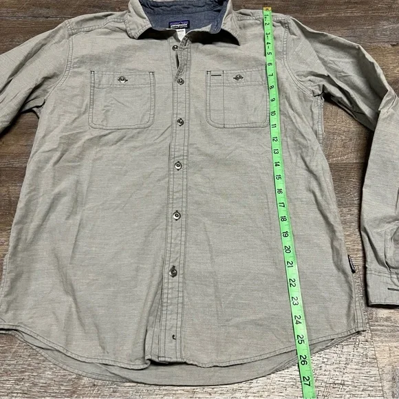 Patagonia Shirt Mens medium gray Organic Cotton Chambray Button up Long Sleeve - Picture 2 of 7
